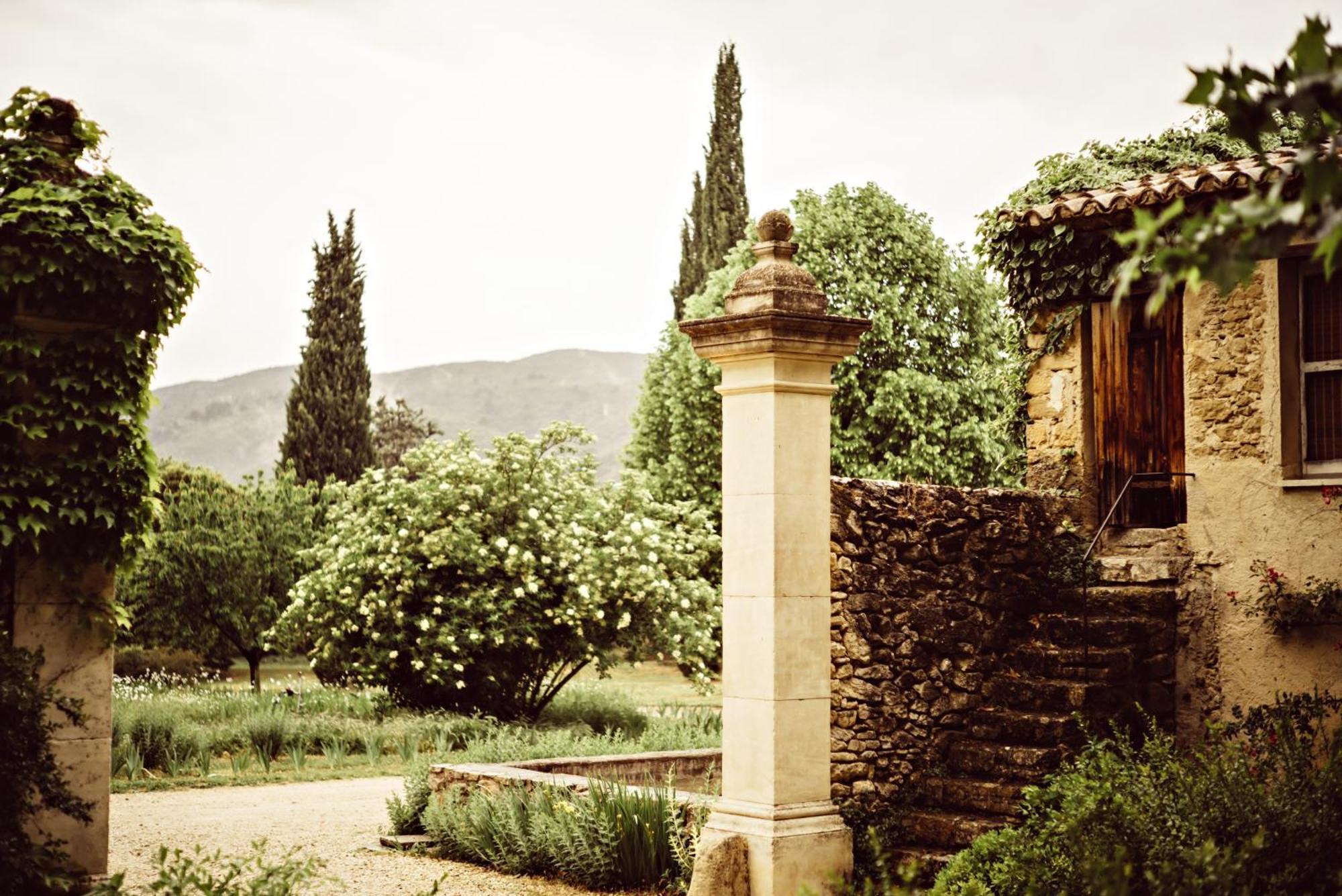 Le Galinier Lourmarin, A Beaumier Guesthouse Exterior foto